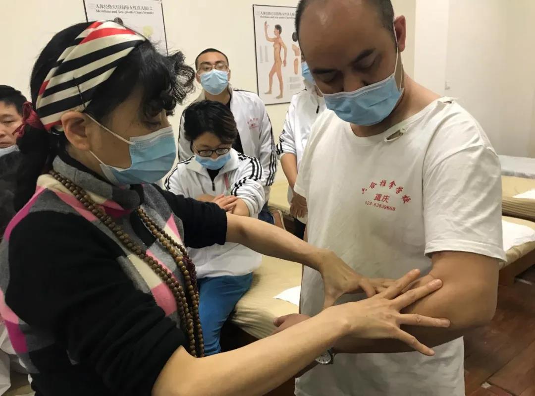 [重慶推拿培訓(xùn)]怎樣的按摩力度最有效？