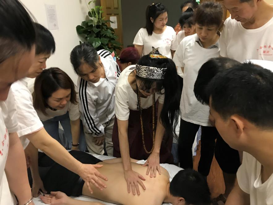 推拿按摩不是時(shí)間越久越好，手法正確才省力又有效