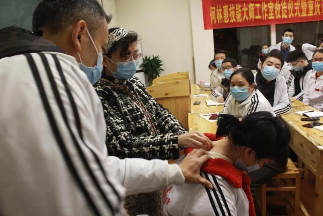 何為肩周炎，患上肩周炎應該如何按摩？