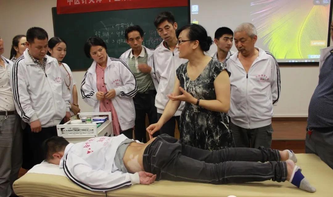 針灸減肥有什么優(yōu)勢(shì)嗎？重慶有針灸培訓(xùn)嗎？
